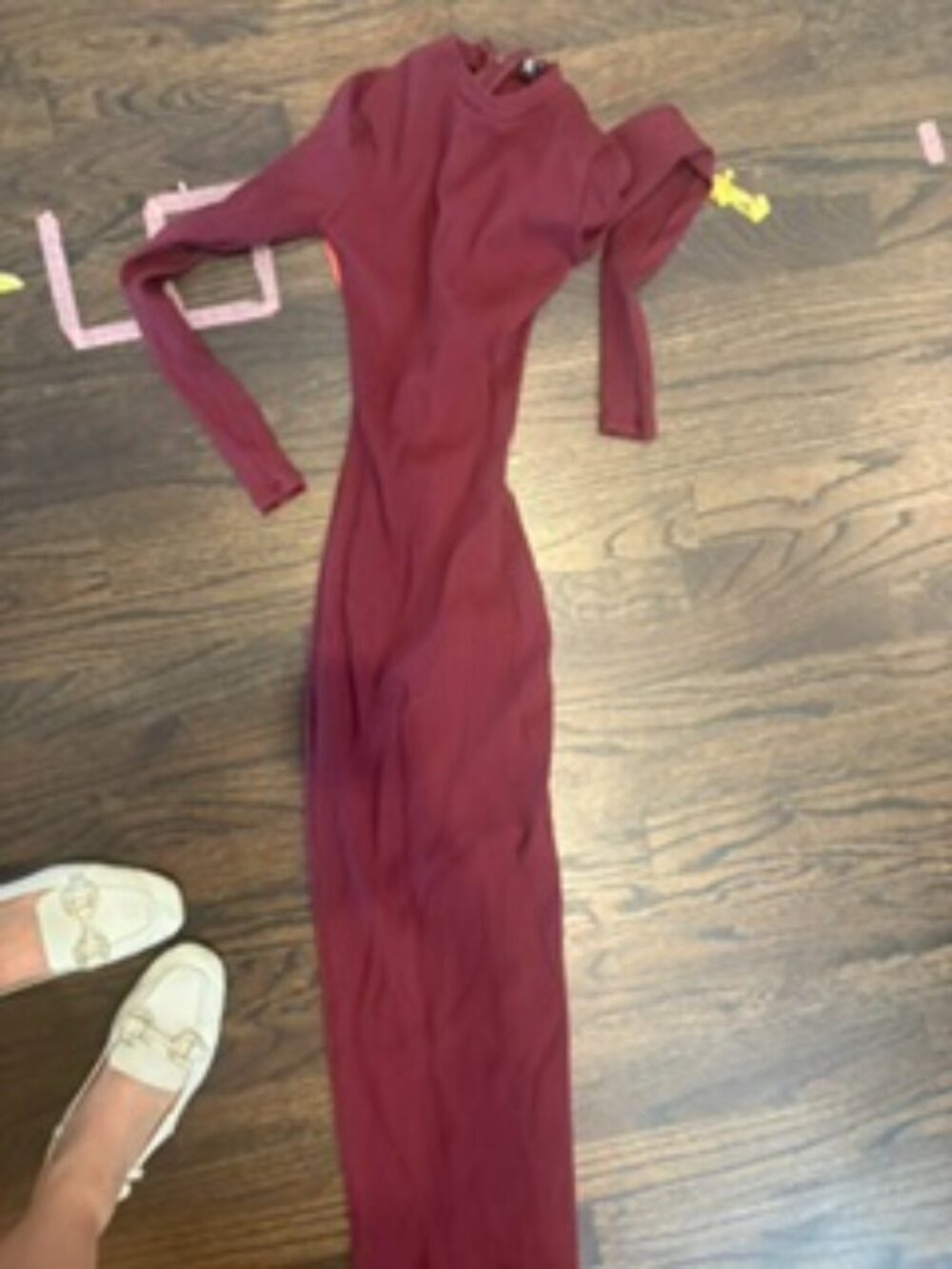 Naked Wardrobe - M - Small Hole